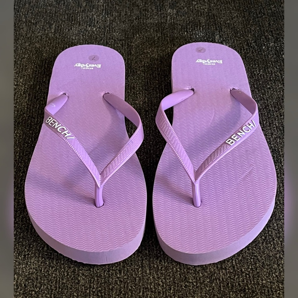Bench Body Women's Sandals Purple Color- Size 7